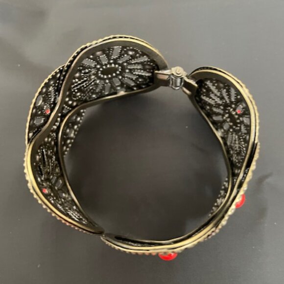 Brass Cuff Bracelet with red centre stones -VTG - Picture 2 of 6